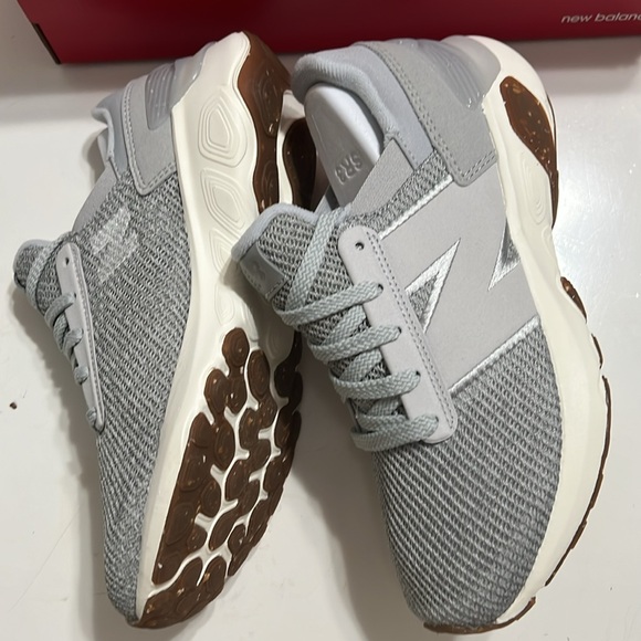 Women’s New Balance Fresh Foam X1440 Size 8 Grey Beige - Picture 4 of 13